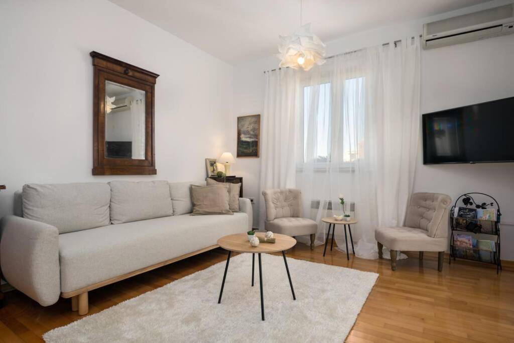 Duplex + Garage Lägenhet Rovinj Exteriör bild